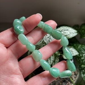 NWOT Lucky green aventurine chunky crystal gemstone bracelet 6-7.5 wrists unisex